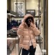 605Model number E78Moncler   Moncler Feather King Marie Women's Down JacketThere are too many versions on the market, quality and price are proportional to the king! Genuine synchronized anti-counterfeiting chip inductio