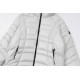 605Model number E76Moncler   Moncler 23SS winter hooded down jacket!This counter listing is a steal, the short section is the most sought-after models, this is definitely the king of down jacket, to meet all the fantasie