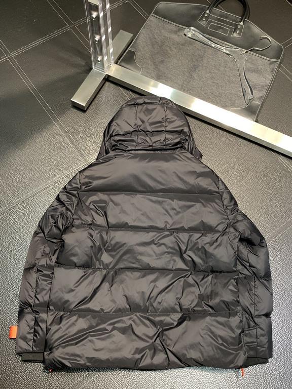 Support after the year P830. down jacket - FENDI Fendi exclusive exclusive new hooded down jacket original 11 customized hardware accessories imported original customized hat buttons removable design welcome counter comp