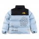 P480TNFxBrainDeadTNF The North Face BrainDead Co-Branded Graffiti Down JacketNF and the Los Angeles art street brand BrainDead first cooperation embroidery using Tajima embroidery machine after a number of modifications 