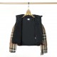 595 Burberry Fw23 Classic Plaid Zipper Logo Short Down Jacket Women's Must-have Good style On the body quack mess killColor PlaidSize S M LSize ChartLength Bust Shoulder width Sleeve lengthS： 59 116 50 77M： 60 120 51 78.