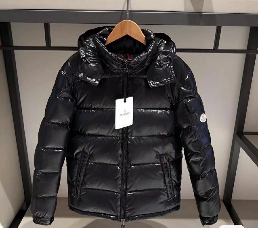 New   p 343[Detailed picture of the big shipment][        Monk Mouth Down Jacket Maya Model] A celebrity classic, the same model for both men and women down jackets!This style is made of nylon fabric with internal paddin