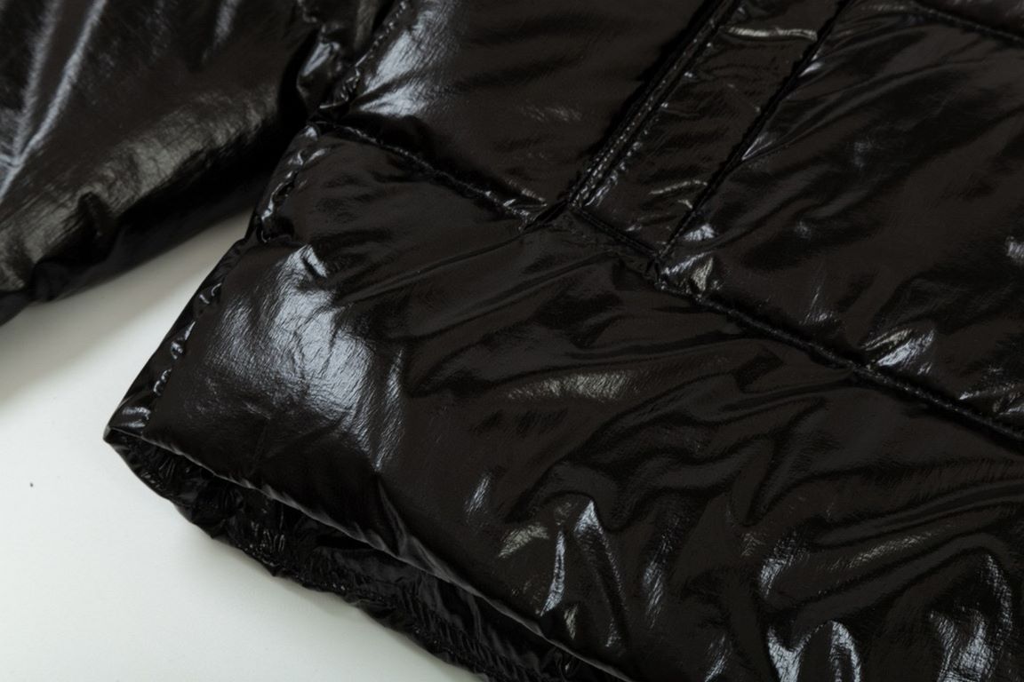 P615 [Moncler] 23FW Monkou Maya Maya 70th Anniversary Limited Down Jacket-Moncler Maya classic glossy small label down jacket, the perfect combination of pocket on the cuffs and 70 weeks of wool felt small label, the hoo