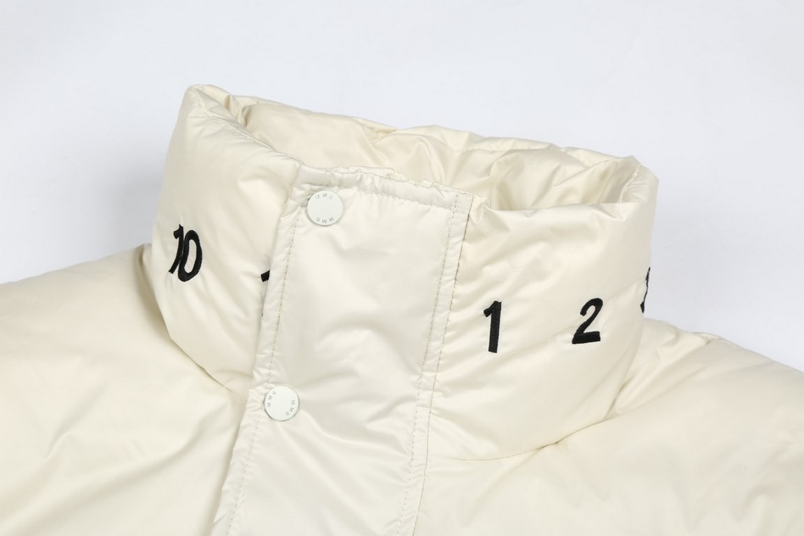 470   (90 white duck down)  (90 white duck down) Maison Margiela MM6 23 fall and winter capsule down jacket series 3 anti-matte fabric percent 90 300g white duck down fluffy warm open mold custom engraved logo buttons gr