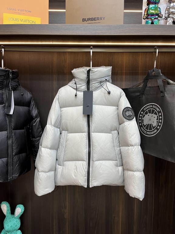 The Great Cooling! The last wave of down on the shelves before the year! P980 [Canada Goose] with counter handbag!Goose bread clothing new down jacket goose down versionThe interior has removable straps that make the jac