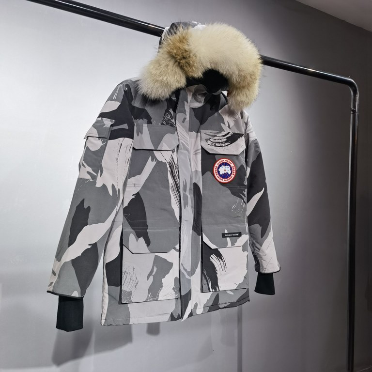 P520 Canada Goose (08)Canada Goose EXPEDITION 08 Men's and Women's Expedition Down Jacket  Note Never drill down, drill a down, free of charge to replace the new supply of the strength of the peak season will never be ou