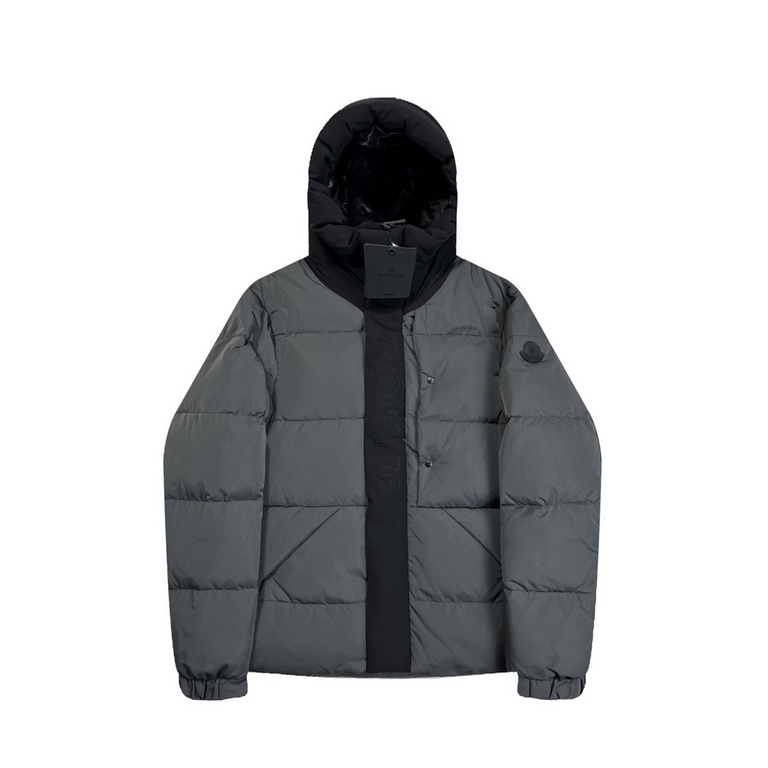 525 (correct version top replica)22 Years Moncler Moncler Black Knight Tricolor Short Down Jacket Embossed Doorstop Down Jacket Breaded JacketOfficial website is out of stock Embossed placket is obvious Distinctive curre