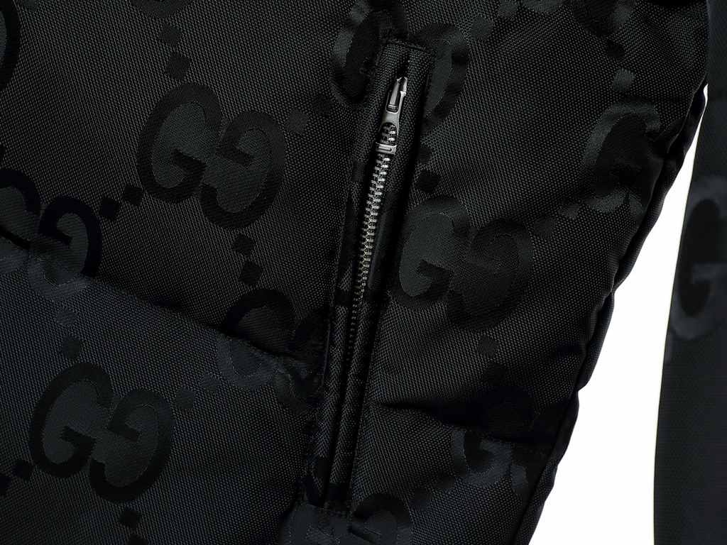 P595 Gucci GUCCI Fw23 Official website limited large double G jacquard dark crafted plus hooded down jacketThe new national standard 80 down can be detected top original]Bosideng teacher personally manipulate big goods, 