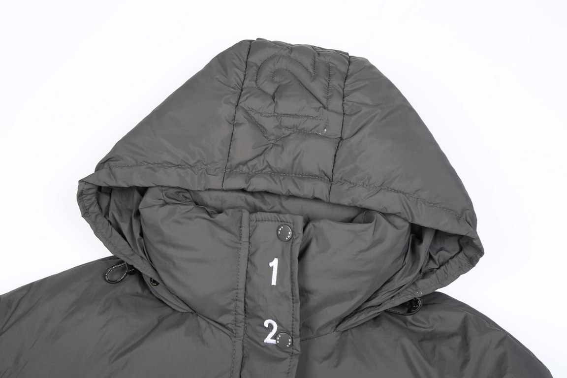 480       (90 white duck down) Maison Margiela MM6 23 fall and winter capsule down jacket series 3 anti-matte fabric percent 90 300g white duck down fluffy warm open mold custom engraved logo buttons embroidered open mol