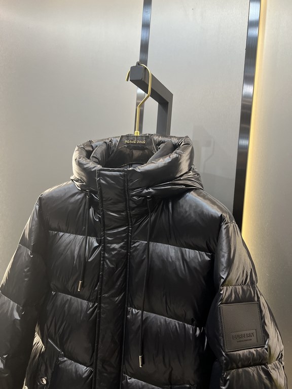 900burberry burberry ss long sleeve winter down jacket men and women alikeBrand introduction burberry is there raincoat manufacturing thomas burberry in 1856 founded the eponymous brand, and with the founder's iconic wor