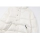 535Model number E65Moncler   Moncler 23SS Winter Standing Collar Down Jacket!This counter listing is a steal, the short section is the most sought-after models, this is definitely the king of down jacket, to meet all the