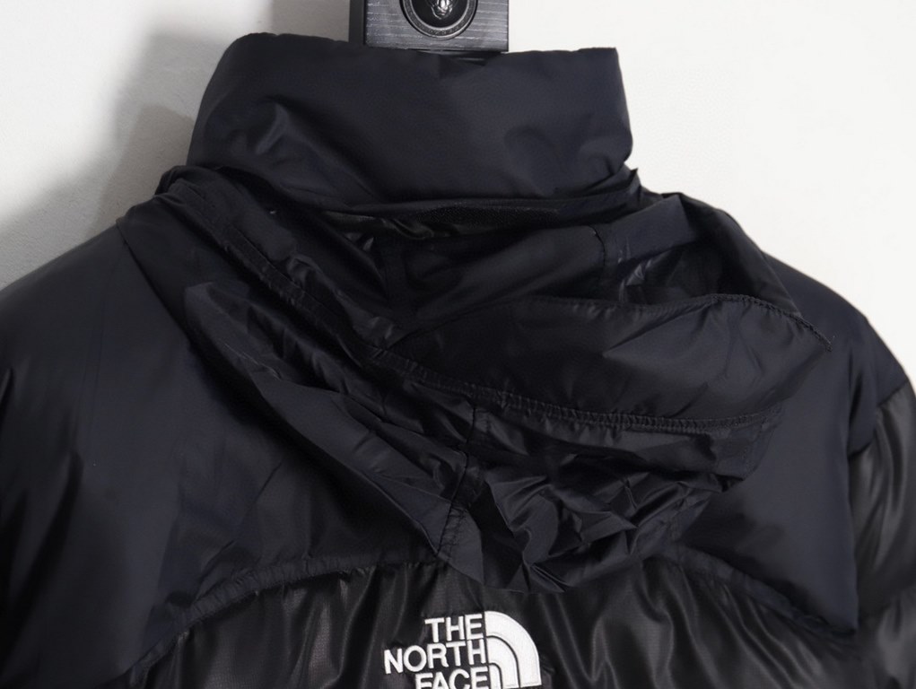 Detailed drawing on white background Top versionP525ModelC364Name THE NORTH FACE TNF  The North Face VINTAGE 1990S Down JacketFounded in 1966, The North Face is an important member of the publicly traded VF Group, headqu