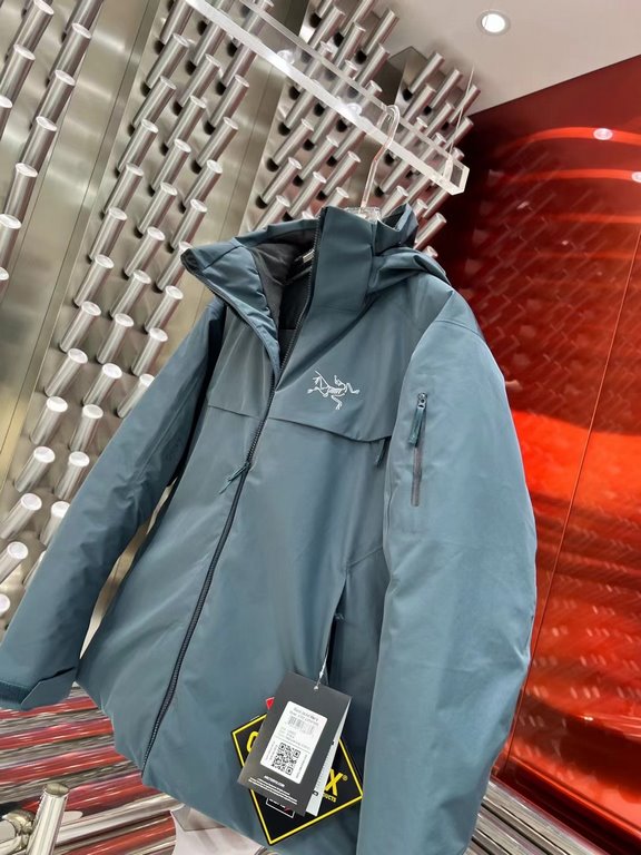 645 ARC'TERYX MACAI Ancessa Down Jacket Patriot Hard Shell Hooded Mid-Length Couple's Windproof Down Jacket is made of customized hardware, seamless embossing, three-dimensional logo, 90 white duck down, L size is about 