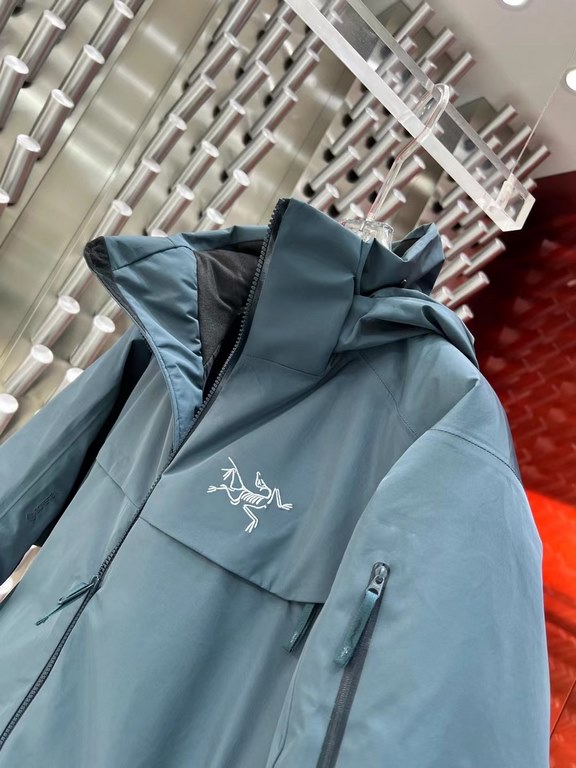 645 ARC'TERYX MACAI Ancessa Down Jacket Patriot Hard Shell Hooded Mid-Length Couple's Windproof Down Jacket is made of customized hardware, seamless embossing, three-dimensional logo, 90 white duck down, L size is about 