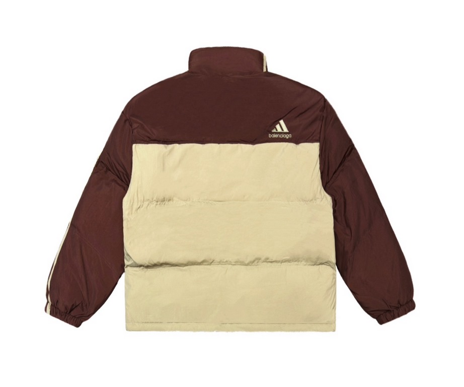 470 Balenciaga x Adidas Parisian family co-branded models Adidas three bar down jacket The latest co-branded series of down jacket, casual style men and women can be, 500g high down filling, thick and full, the differenc