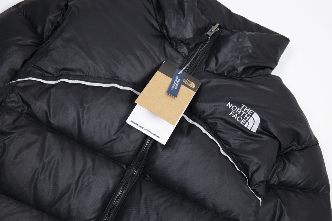 New  560 model number T56 (cooling essential down jacket)The North Face - Cooling Essentials Urban Peak North Face ue Classic Icon 2000 Collection - Filled with 700 Fluff RDS Goose Down Collar with Built-in Hood 23 Offic