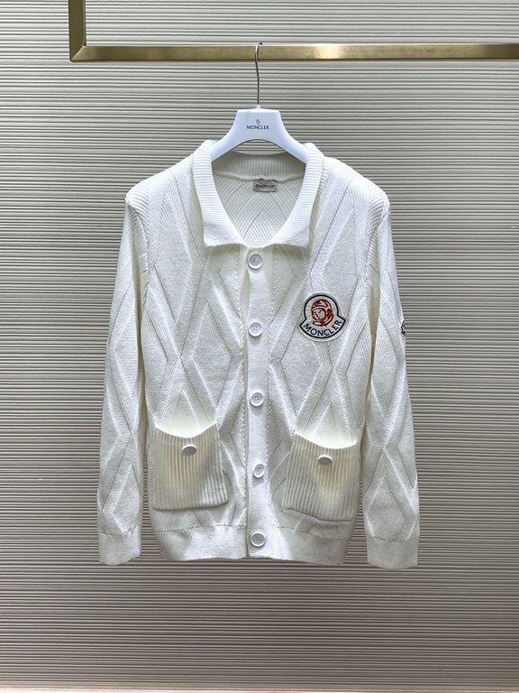 After-sales to the year, P580, Moncler Moncler, 2023 fall and winter newest products, counter synchronization is available, the original single ruthless goods, fashionable and casual knitted cardigan sweater, comfortable