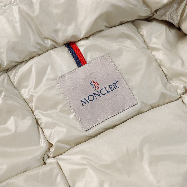 P610 [Moncler] Moncler New Clashing Hooded Women's Version Parana Thickened Down Bread Jacket-Left arm small label with NFC sensing, cell phone light up the screen near, straight into the official website-The down fillin