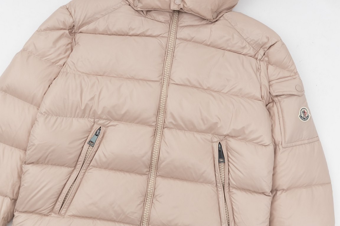 605Model number E78Moncler   Moncler Feather King Marie Women's Down JacketThere are too many versions on the market, quality and price are proportional to the king! Genuine synchronized anti-counterfeiting chip inductio