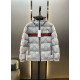 850guci g family Repurchase level cattle goods! Autumn and winter counter synchronization series Must receive down vest (pure 90 white duck down) down family Simple and generous Chest double zipper design Aristocratic pe