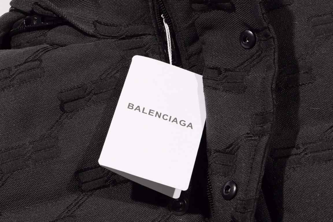 P465 Balenciaga x GUCCl joint models Hacker Series BB full print cotton jacket jacket winter men and women with the same paragraph black language exclusive There are many down jackets on the market but this down jacket w