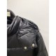 595  Prada, the latest men's down jacket, soft and cozy fabric. The shape of the jacket is superb. Zipper. Accessories are customer supply, imported fabrics, lightweight and comfortable, warm and stylish, simple and gene