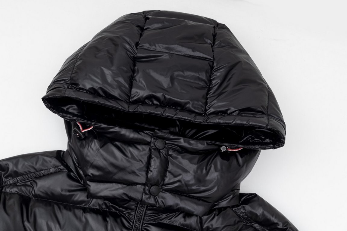 635Model number E71Moncler   moncler mouth 23ss new Wang Yibo same Saulx series down jacket men and women's models hat     removalCrafted from glossy nylon laqué, the Saulx hooded down jacket is a classic Moncler design 