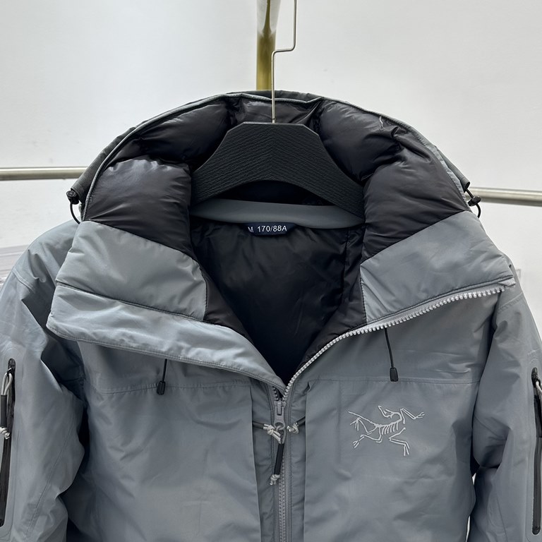 595 Men's and Women'sARC'TERYX 23SS MACAI LT Hard Shell Hooded Down Coat-Customized hardware accessories, seamless pressing glue, the latest technology fabric, windproof and rainproof.The big pop-up model that must be so