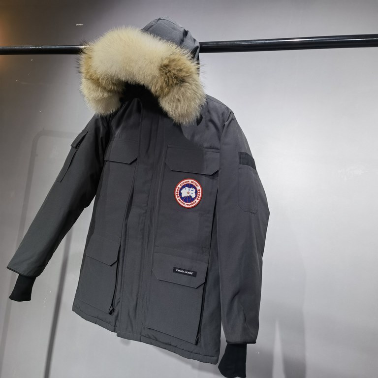 P520 Canada Goose (08)Canada Goose EXPEDITION 08 Men's and Women's Expedition Down Jacket  Note Never drill down, drill a down, free of charge to replace the new supply of the strength of the peak season will never be ou