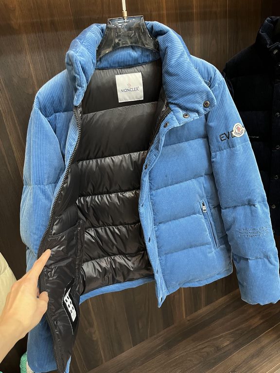 Support the return and exchange after the year! The main push  P870 Moncler 23s fall and winter pop-up down   Moncler stand-up collar pop-up down jacket, corduroy fabric, liner anti-drilling design, non-drilling down jac