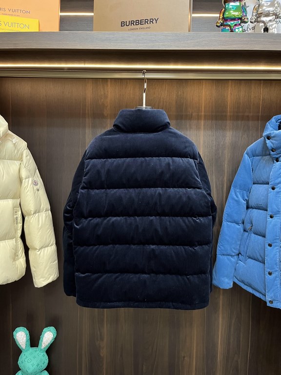 Support the return and exchange after the year! The main push  P870 Moncler 23s fall and winter pop-up down   Moncler stand-up collar pop-up down jacket, corduroy fabric, liner anti-drilling design, non-drilling down jac