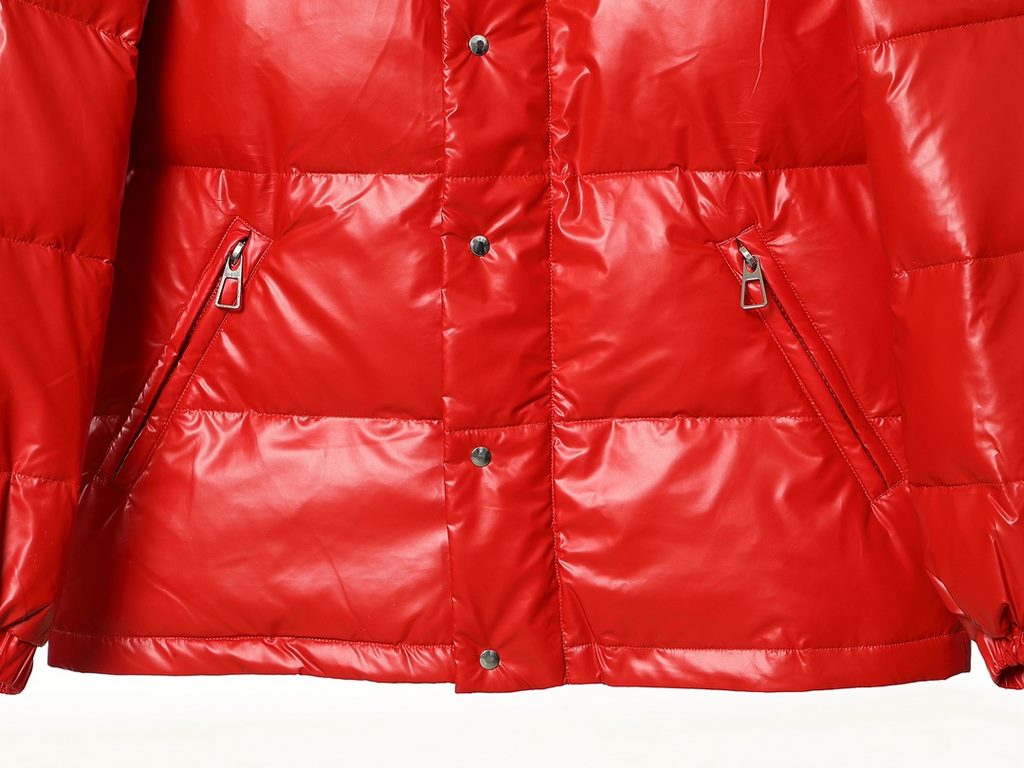 515 Moncer Moncer down jacket Fabrics using nylon shiny lacquer, double placket zipper design can be easily adjusted to the model, according to the climate conditions to remove the hat, the winter must have a windproof d