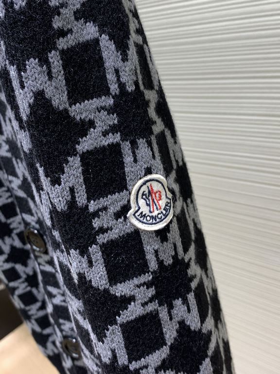 after-sales to the year, P580, Moncler Moncler, 2023 fall and winter newest products, counter synchronization is available, the original single ruthless goods, fashionable and casual knitted cardigan sweater, comfortable