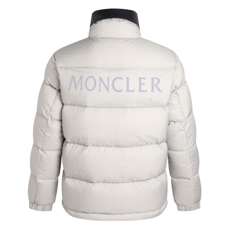 Support after the year return and exchange, P790Moncler Moncler 23SS show model light down jacketDomestic top factory OEM production! Filled with the national standard 90% white duck down, the outer fabric using black te