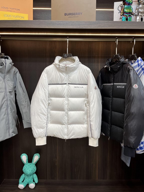 Support the return and exchange after the year! The main push  P820 Moncler high version popping down   moncler outlet popping stand-up collar down jacket, popping white down jacket! Inner liner anti-drilling design, non