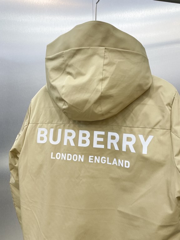 575  Item #947Burberry Burberry 2023 FallWinter Hooded Embroidered Down JacketEuropean synchronized versionA synchronization of winter value and protection from the cold.Fabrics Gabardine functional fabric, waterproof, w