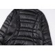 605Model number E76Moncler   Moncler 23SS winter hooded down jacket!This counter listing is a steal, the short section is the most sought-after models, this is definitely the king of down jacket, to meet all the fantasie