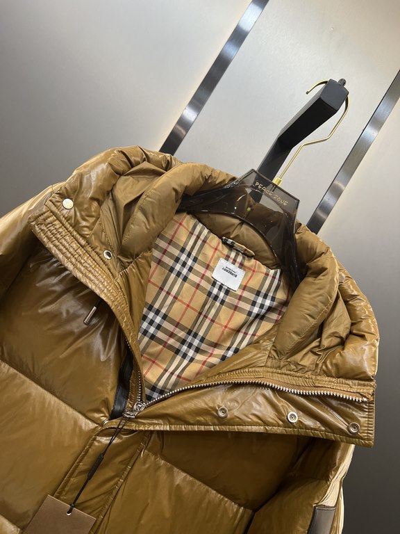 900burberry burberry ss long sleeve winter down jacket men and women alikeBrand introduction burberry is there raincoat manufacturing thomas burberry in 1856 founded the eponymous brand, and with the founder's iconic wor