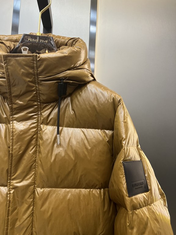 900burberry burberry ss long sleeve winter down jacket men and women alikeBrand introduction burberry is there raincoat manufacturing thomas burberry in 1856 founded the eponymous brand, and with the founder's iconic wor