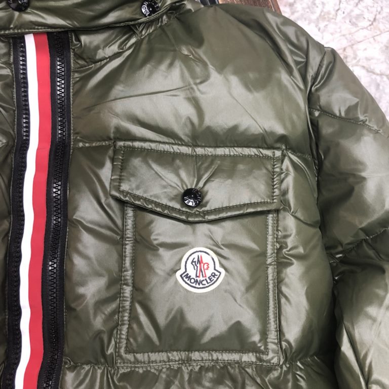 545Moncler Moncler Men's Down Coat big goods open    Asia Moncler counter available Hand sleeve with windproof elastic design Personalized double zipper Inside the double-layer lining to ensure that the clothes of warmth