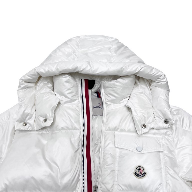 Pure down, not the cotton version on the market. 505 Model No. Y106Moncler 20FW Pocket Logo White Ribbon Down JacketThe fabric is classic nylon patent leather material, the United States imported lining cloth, high-densi