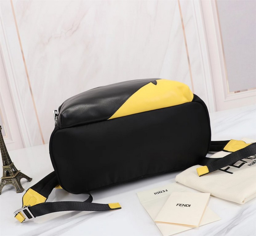 Brand FENDIModel No. Bottom corner yellow backpack (large)Item No. 668568Color blackMaterial waterproof nylon fabric   ultra-thousand leatherSize 343814cm   Fendi fendi counter new cloth with microfiber leather backpack 