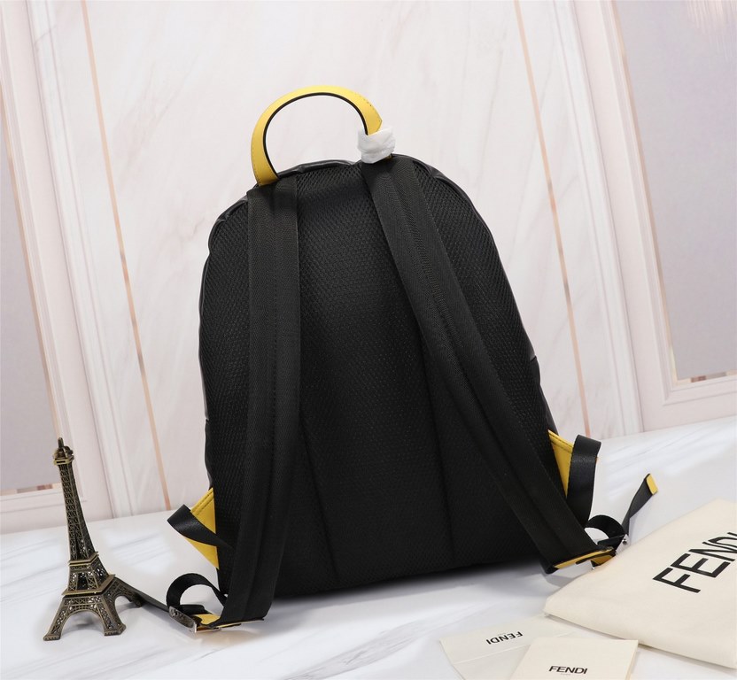 Brand FENDIModel No. Bottom corner yellow backpack (large)Item No. 668568Color blackMaterial waterproof nylon fabric   ultra-thousand leatherSize 343814cm   Fendi fendi counter new cloth with microfiber leather backpack 