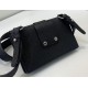 Small bag shiny debut ~ very portable style back also has a buckle can be used as a fanny pack crossbody shoulder back also have a very casual feeling Oh ~   a variety of colors to choose from!size17210cm