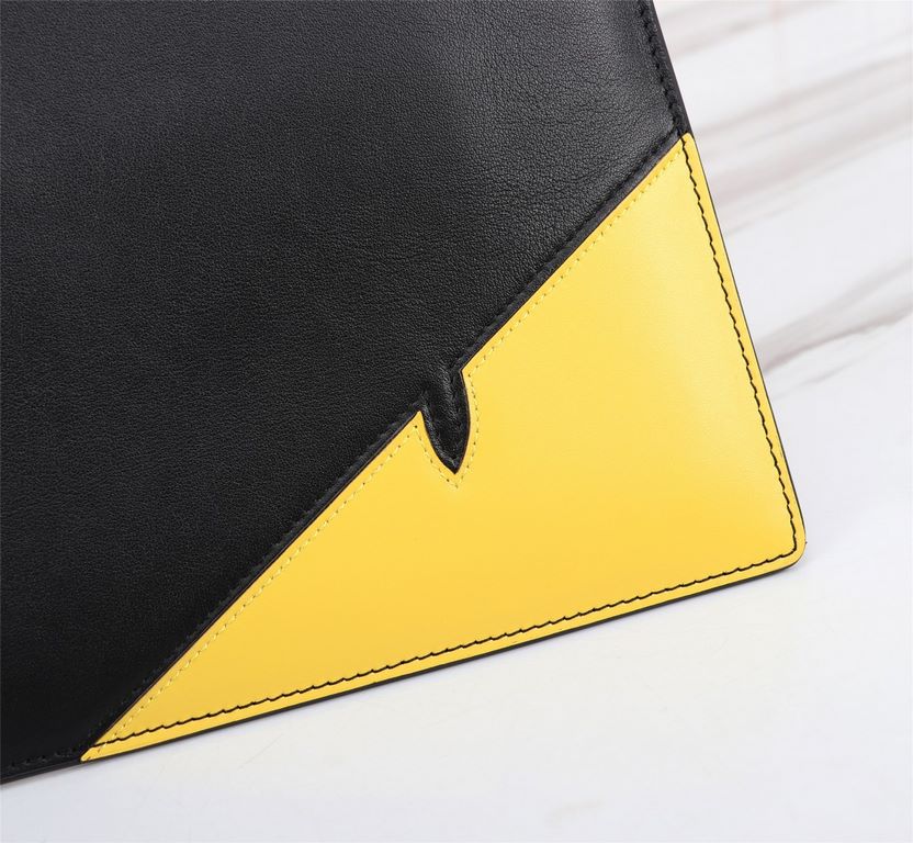 Brand FENDIModel No. Yellow ClutchItem No. 168568Color Black   Lemon YellowSize 30202cmMaterial imported nappa cowhide leather  FENDI pouch Fendi handbag   super explosive models come to pull, head imported Napa cowhide 