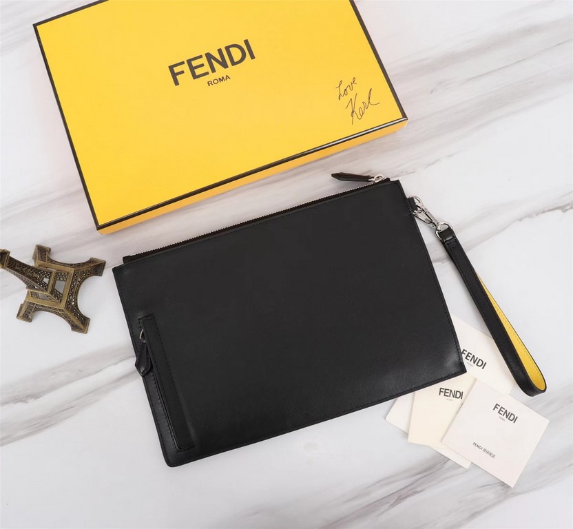 Brand FENDIDescription Organ silk-screened monogrammed handbagItem No. 168568Color blackSize 30202Material imported nappa cowhide leather  FENDI pouch Fendi handbag   super explosive models come to pull, the first layer 