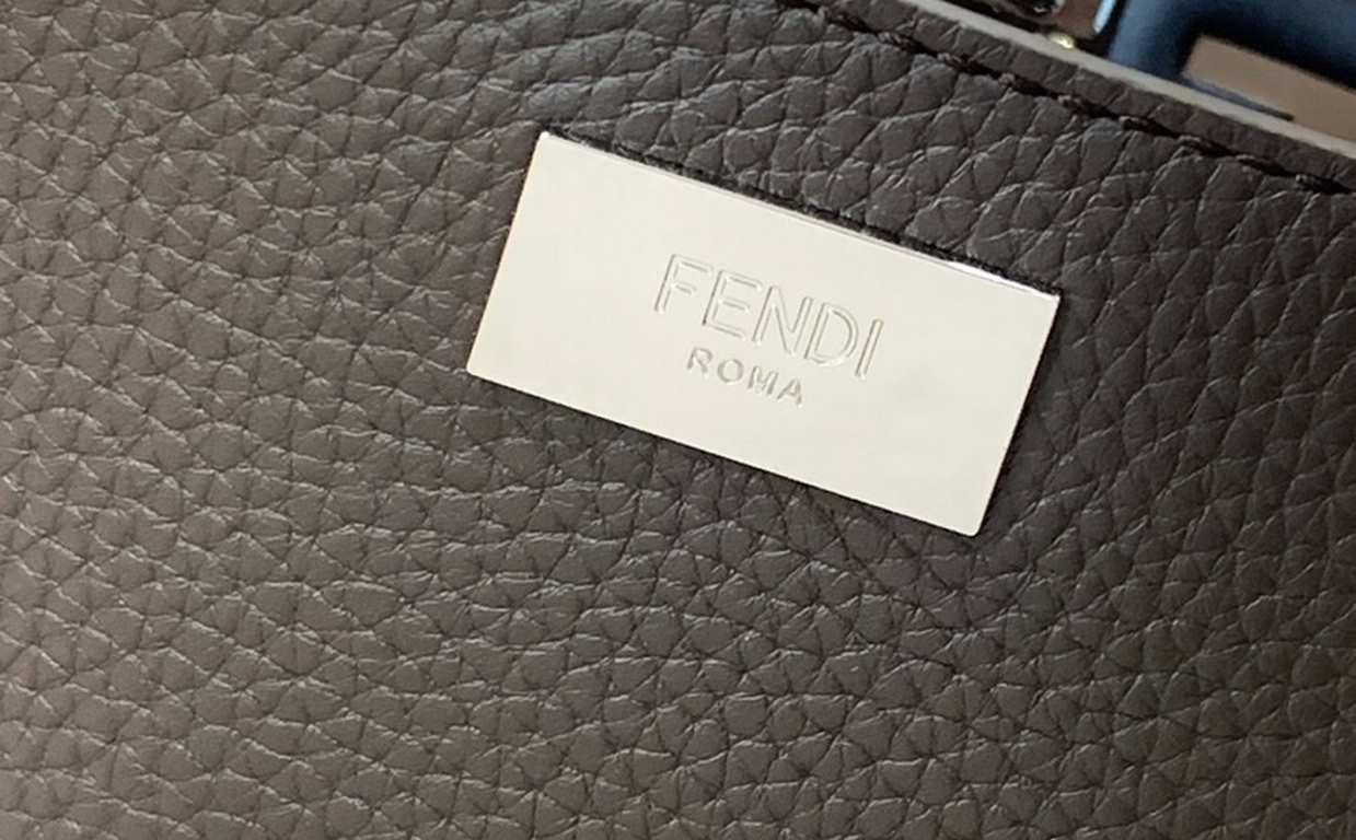 The top original single FENDI◣◥ 2020 new men's peekaboo handbags Simple shape with exquisite pocket details Express the young self, interpretation of continuous exploration and innovation of the spirit of fashion size; 4