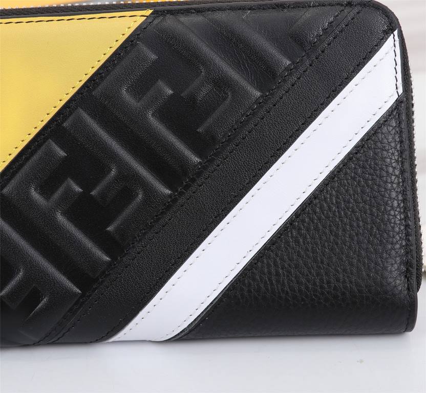 Brand FENDI FendiModel LitchiItem No. 868568Color black   lemon yellowSize 19.510.53Material large surface with imported first layer litchi grain cowhide   nappa cowhide, lining with yellow sheepskin, feel delicateFENDI 