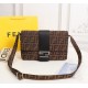 FENDI (Fendi   ) crossbody bag and have a very practical, the front pocket with the original leather, the bag body are customized imported waterproof material, hardware supporting, and counter synchronization. Quickly sm