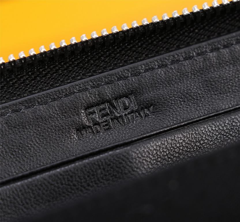 Brand FENDIModel No. PVC Yellow Single PullItem No. 868568Color GreySize 19.510.53Material imported head layer nappa cowhide   double letters PVC, lining with black sheepskin, delicate feelFENDI zipper wallet Introductio